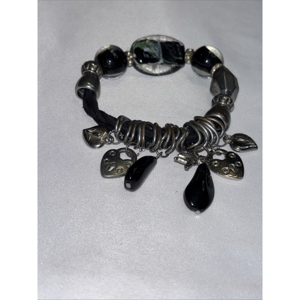Chunky Charm Bracelet Black Bead Silver Tone Hearts Dangles Statement  Descript